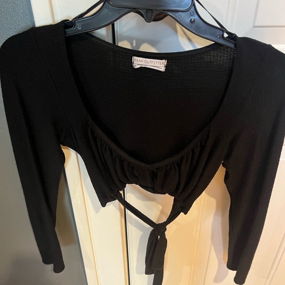 Black Cropped Top that wraps around